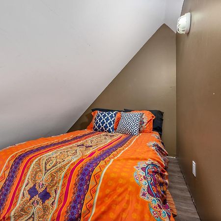 Apartamento Boho-Inspired Haven With Free Park Houston Exterior foto